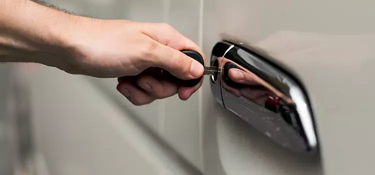 Why Choose Our Auto Locksmith Team in Plainview, NY?